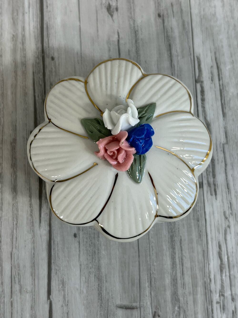 Vintage Porcelain Flower Trinket Box 22 Carat Gold Trim